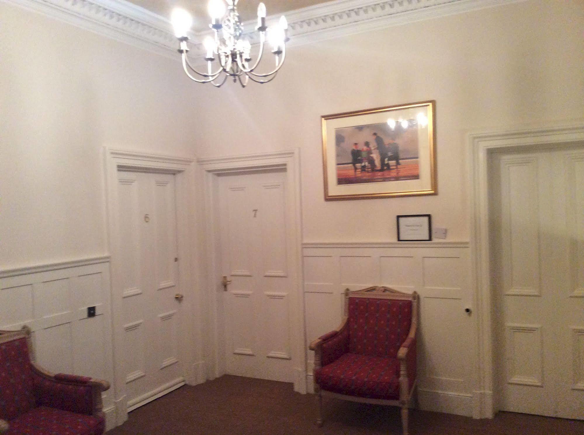 Taychreggan Hotel 邓迪 外观 照片