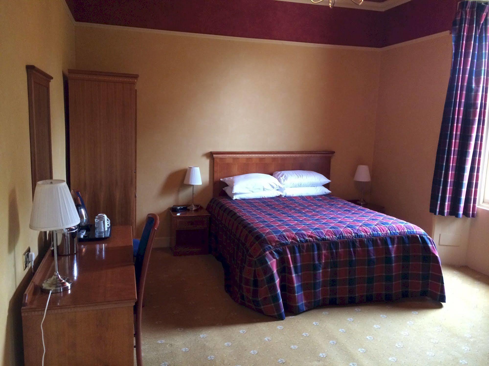 Taychreggan Hotel 邓迪 外观 照片